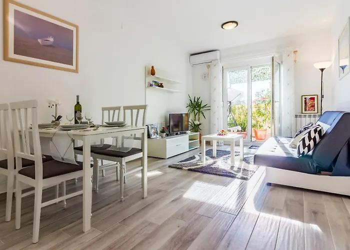 아파트 Mika 풀라